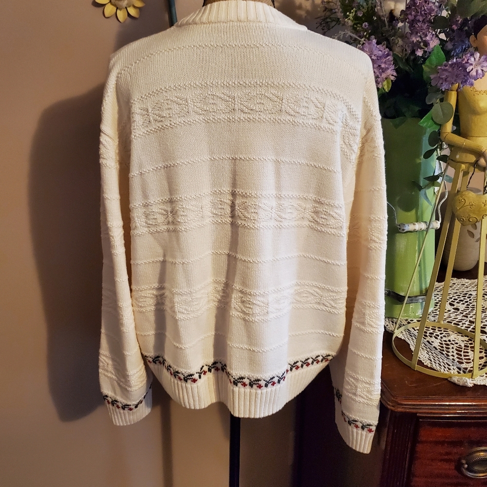 NEW ~ Cabela's Ski Sweater - Picture 5 of 6